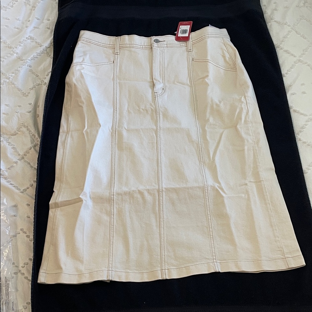 Levi's Cream ‘95 seamed skirt A-Line Skirt nwt